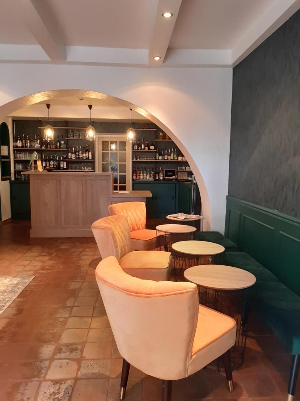 Logis Hotel Le Chene Vert Bollène Zewnętrze zdjęcie