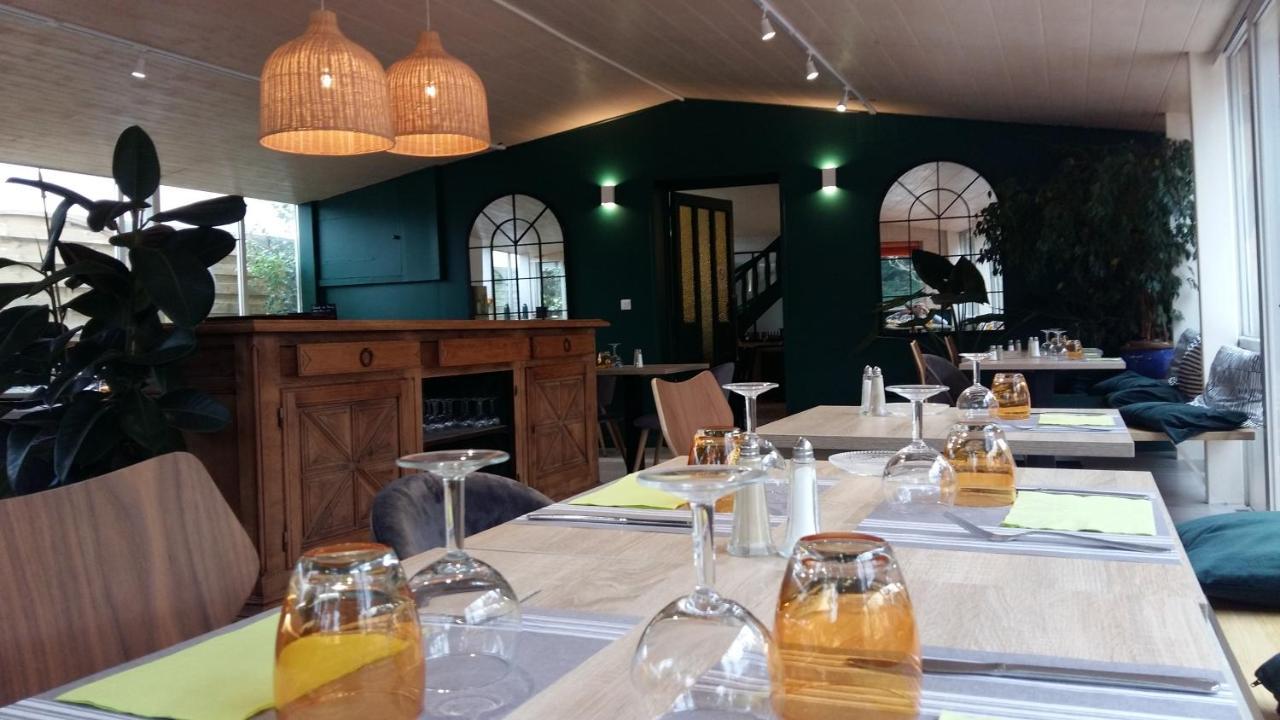 Logis Hotel Le Chene Vert Bollène Zewnętrze zdjęcie